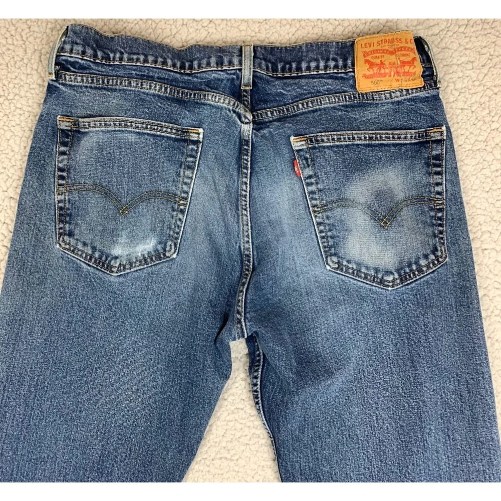 Levi's 505 Jeans Mens 36x36 Medium Wash Blue Denim Straight Regular‎ Fit